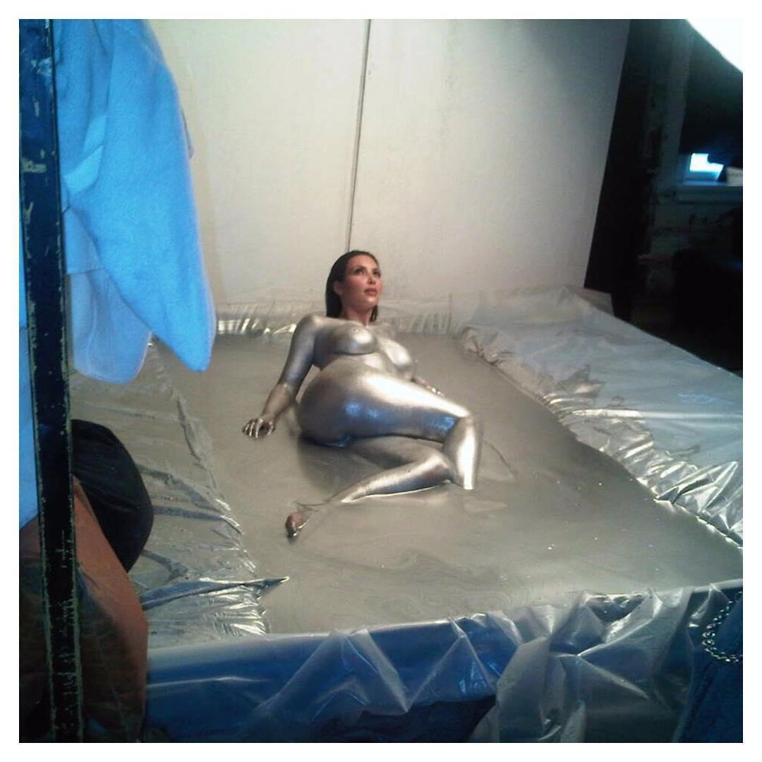 kim kardashian nude body paint outtakes set leaked MZYDKO
