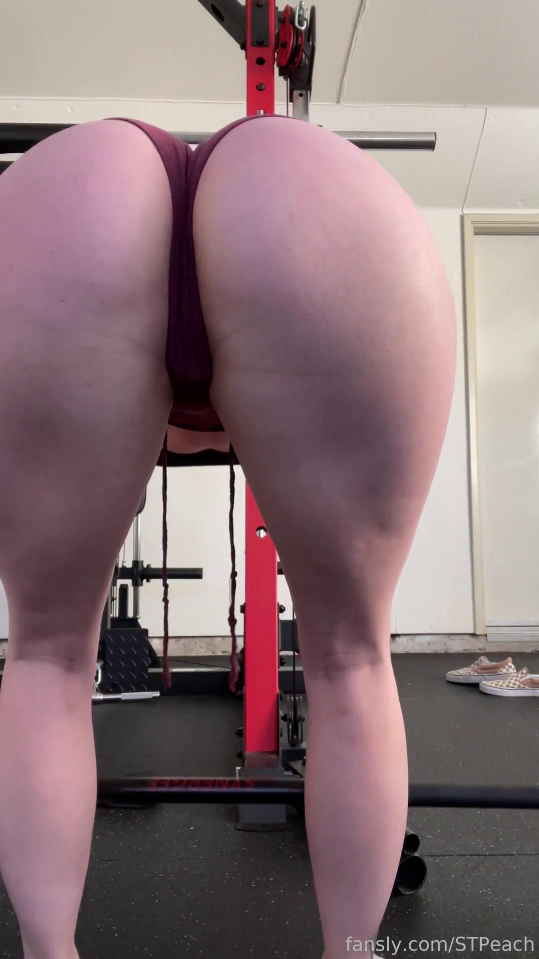 stpeach ass workout fansly video leaked OFZNRG